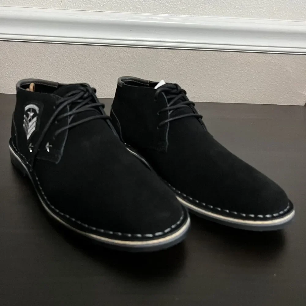 Kenneth Cole - Reaction Desert Sun  / Embellished Suede Chukka Boots Men's 8 NEW
